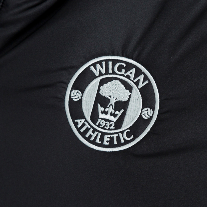 25/26 Adult Bench Jacket